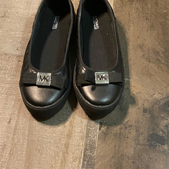 Michael kors cali Tracie shoes girls size 4 - Picture 2 of 6